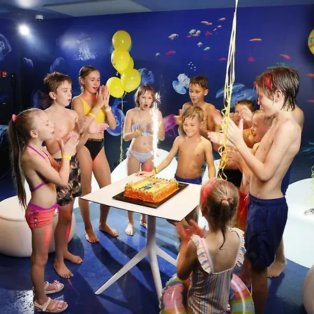 칼레브 스파 앤드 워터파크 호텔
